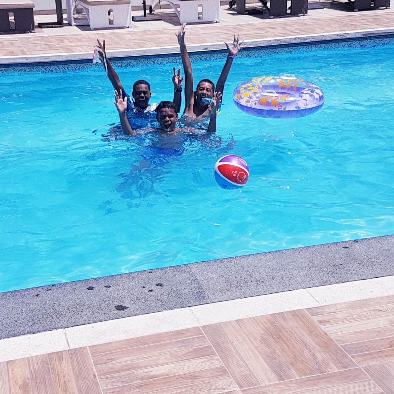 Crows Nest Resort Korotogo Bagian luar foto